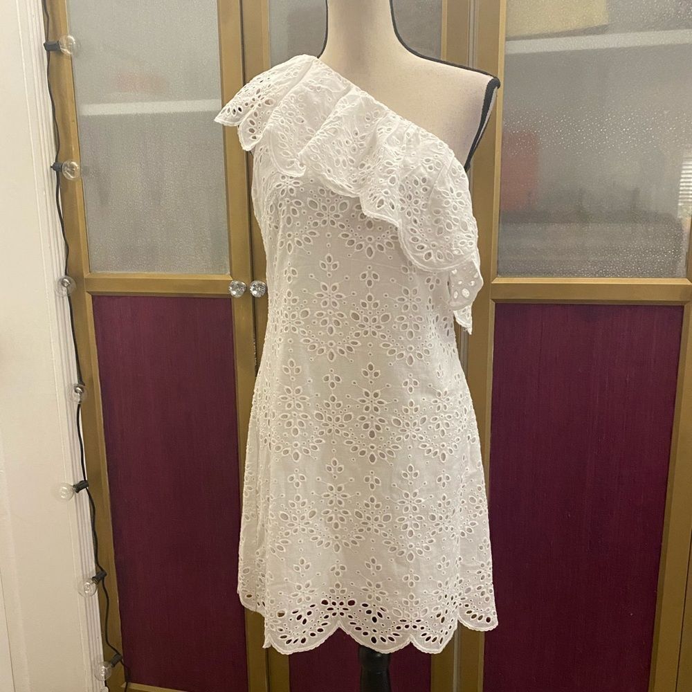 Cupcakes and cashmere one shoulder embroidered dress, M